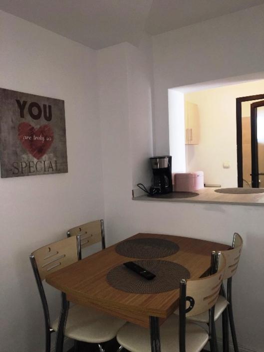 4 Seasons Apartments Bistriţa 외부 사진